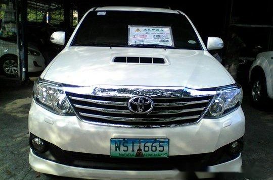 Toyota Fortuner 2013 V AT for sale-1