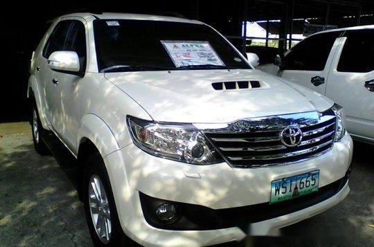 Toyota Fortuner 2013 V AT for sale