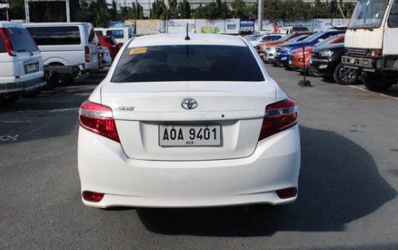 Toyota Vios 2015 MT for sale-4