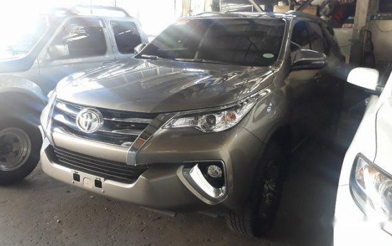 Toyota Fortuner 2017 MT for sale-2