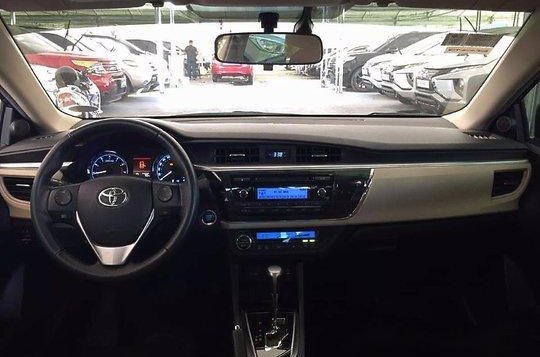 Toyota Corolla Altis 2014 for sale-8