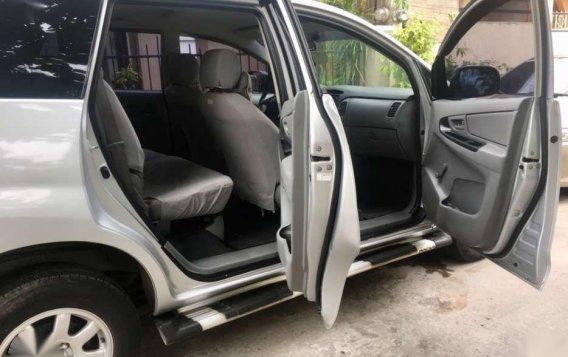 Toyota Innova 2011 for sale-4