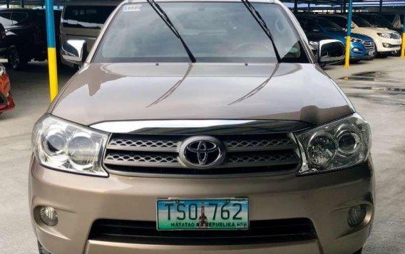 2011 Toyota Fortuner for sale-1
