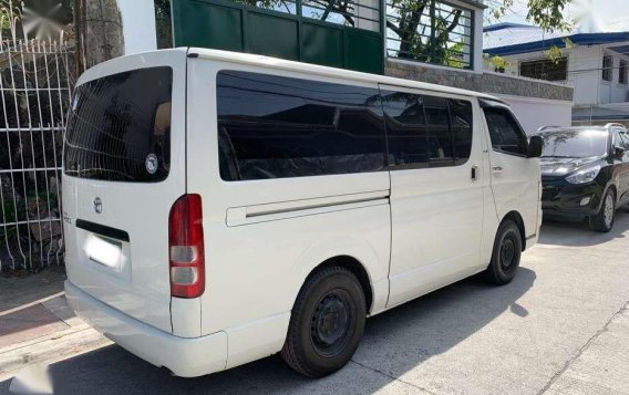 2009 Toyota Hiace Commuter diesel mt fresh -5