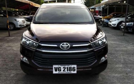 2016 TOYOTA INNOVA E. 2.8 Manual Red maica