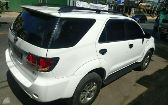 Toyota Fortuner V 4x4 automatic 2007 year model-3