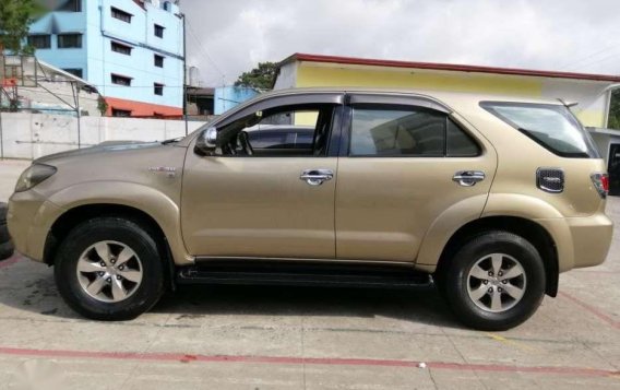 For Sale: TOYOTA FORTUNER V 2005-3