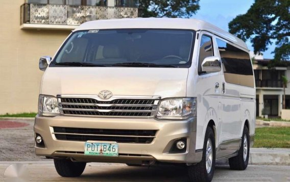 2011 Toyota Hiace Super Grandia Leather-1