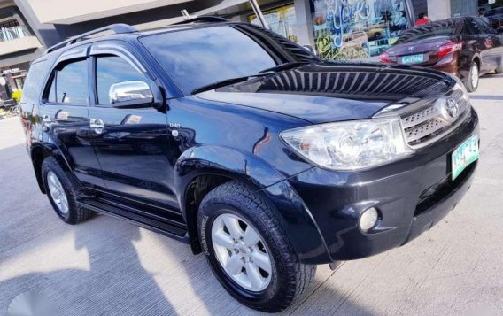 Toyota Fortuner G 4X2 Automatic 2010 for sale-3