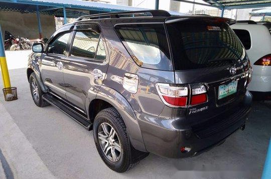 Toyota Fortuner 2011 for sale-6