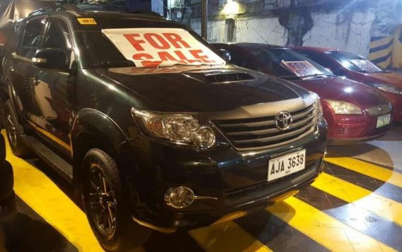 Toyota Fortuner V Black Series 2015 Diesel Matic-2