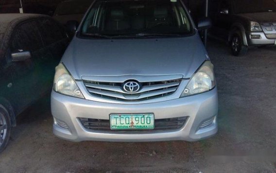 Toyota Innova 2012 for sale-1