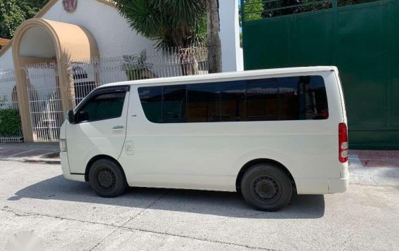 2009 Toyota Hiace Commuter diesel mt fresh -2