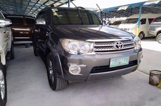 Toyota Fortuner 2011 for sale-1