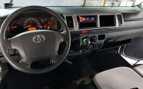 2014 model Toyota Hiace GL Grandia for sale-5