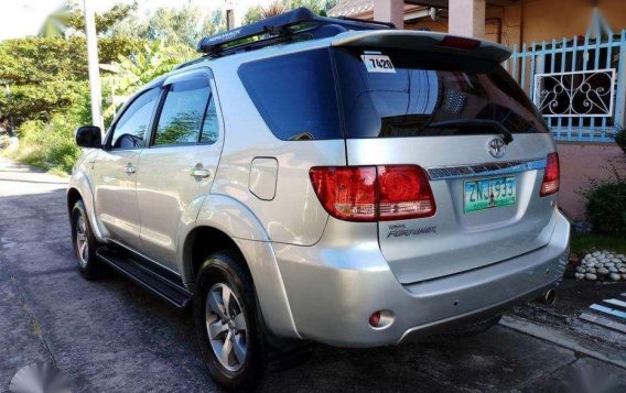 2008 Toyota Fortuner G 4X2 Automatic 2.7VVTi LadyOwn-2