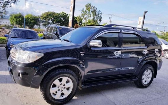Toyota Fortuner G 4X2 Automatic 2010 for sale-1