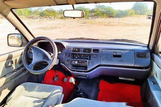 Toyota Revo 2000 for sale-7