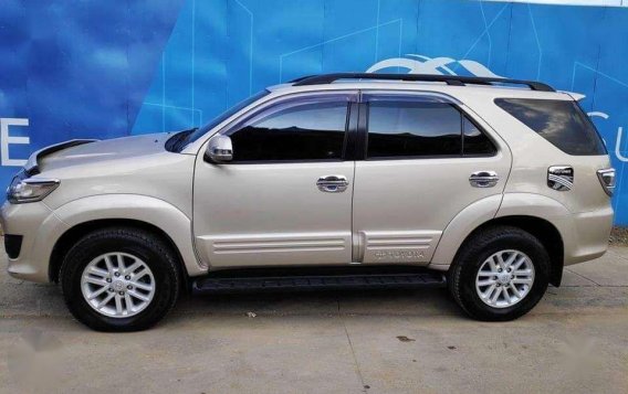 Toyota Fortuner 2013 G FOR SALE-1