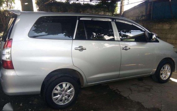 Toyota Innova E 2013 All in Good condition-2