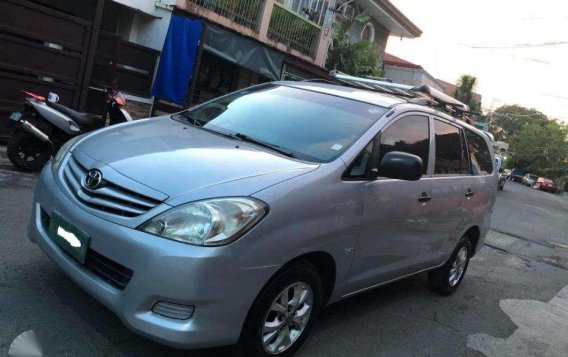 2010 Toyota INNOVA E for sale