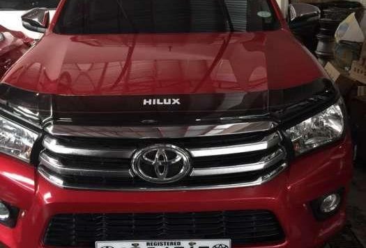 2016 TOYOTA Hilux 24 G 4x2 Automatic Red