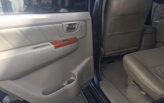 Toyota Fortuner 2009 AT FOR SALE-1