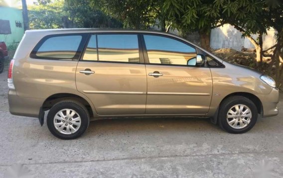 TOYOTA Innova G 2011 matic Diesel-10