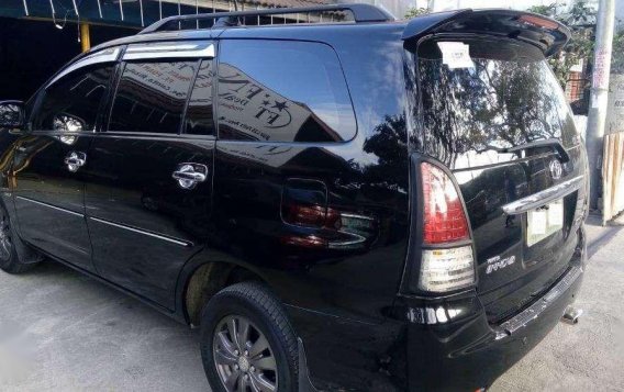 For sale 2011 Toyota Innova V-4