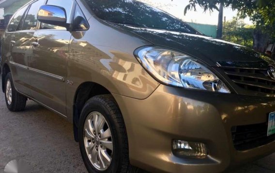 TOYOTA Innova G 2011 matic Diesel-11