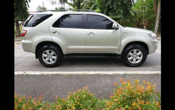2009 Toyota Fortuner G Gas AT for sale-1