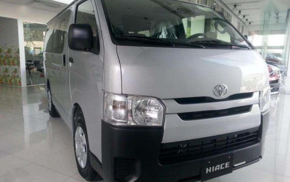 TOYOTA HIACE COMMUTER DIESEL M/T 2019 EURO 4