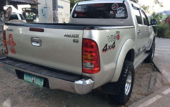 For sale or swap TOYOTA HILUX 2006 MODEL 4X4 AUTOMATIC diesel-8