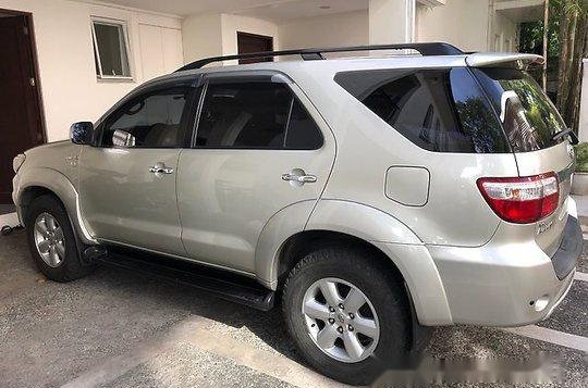 Toyota Fortuner 2010 for sale-3