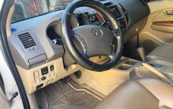 2009 TOYOTA Fortuner 4x2 D4D FOR SALE-9