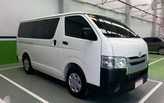 TOYOTA HIACE COMMUTER DIESEL M/T 2019 EURO 4