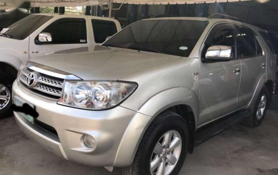 Toyota Fortuner G 25turbo 4x2 dsl at cbu 2010