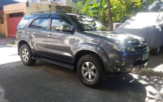 2008 Toyota Fortuner 4x4 3.0V DSL A/T FOR SALE-9