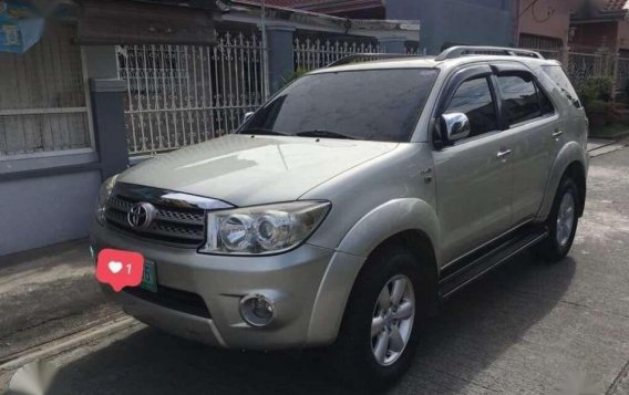 2009 TOYOTA Fortuner 4x2 D4D FOR SALE-5