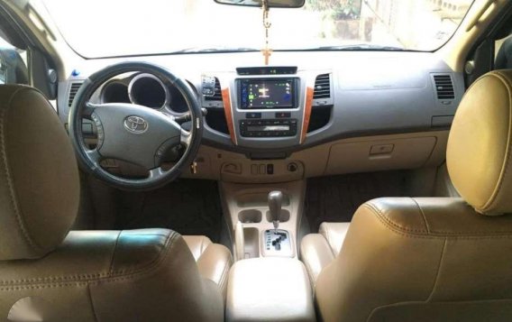 2009 TOYOTA Fortuner 4x2 D4D FOR SALE-10