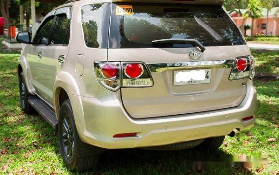 Toyota Fortuner 2015 M/T for sale-4