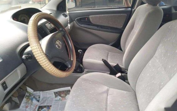 Toyota Vios 1.3E Manual 2004 for sale-7