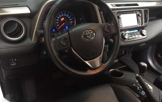 2014 Toyota Rav4 4x4 AT for sale-3