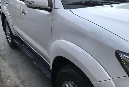 Selling Toyota Fortuner 4x2 V 2014-3