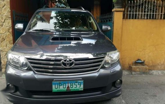 Suv for sale Toyota Fortuner v 4x4 2013 diesel automatic 3.0