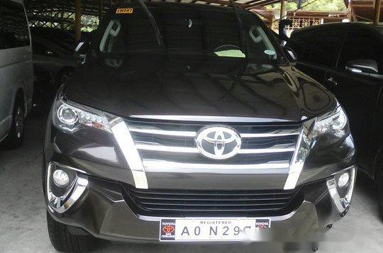 Toyota Fortuner V 2017 for sale-3