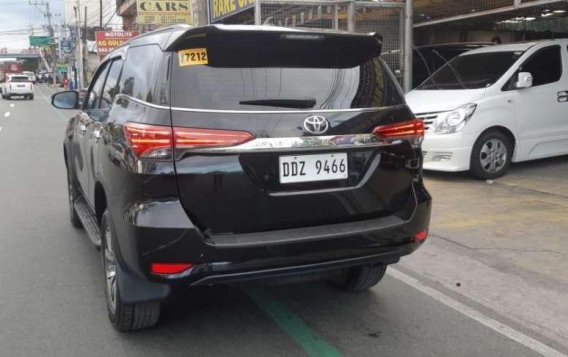 2016 Toyota Fortuner V 4x2 Matic Diesel -3