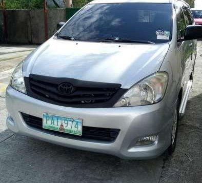 Selling Toyota Innova J 2010 model-1