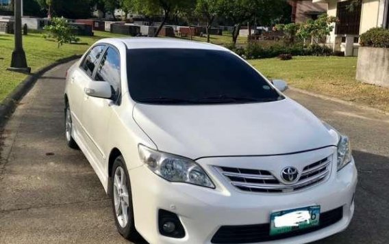 2013 Toyota Altis 1.6 V ( top of the line ) Pearl White RUSH!!-1