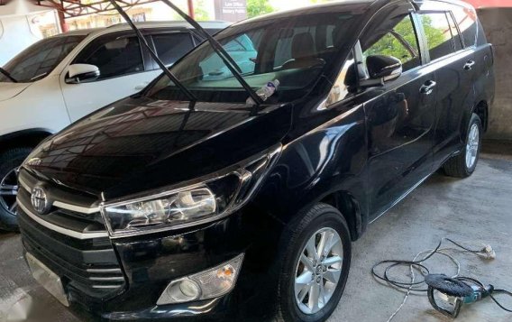 2017 Toyota Innova 2.8 E Diesel Black Automatic-1